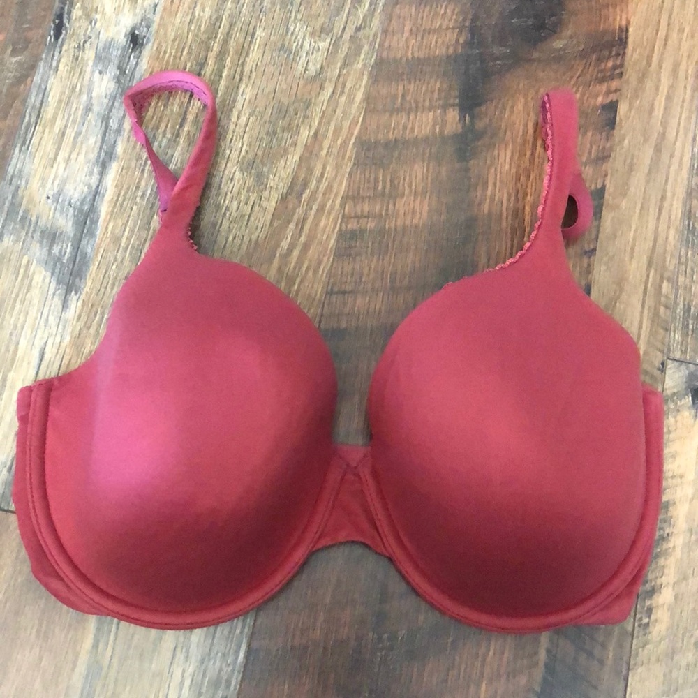 Victoria's Secret Red Molded T-Shirt Bra